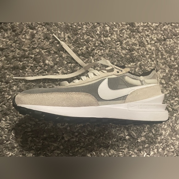 Nike Waffle One 'Summit White - Picture 3 of 5